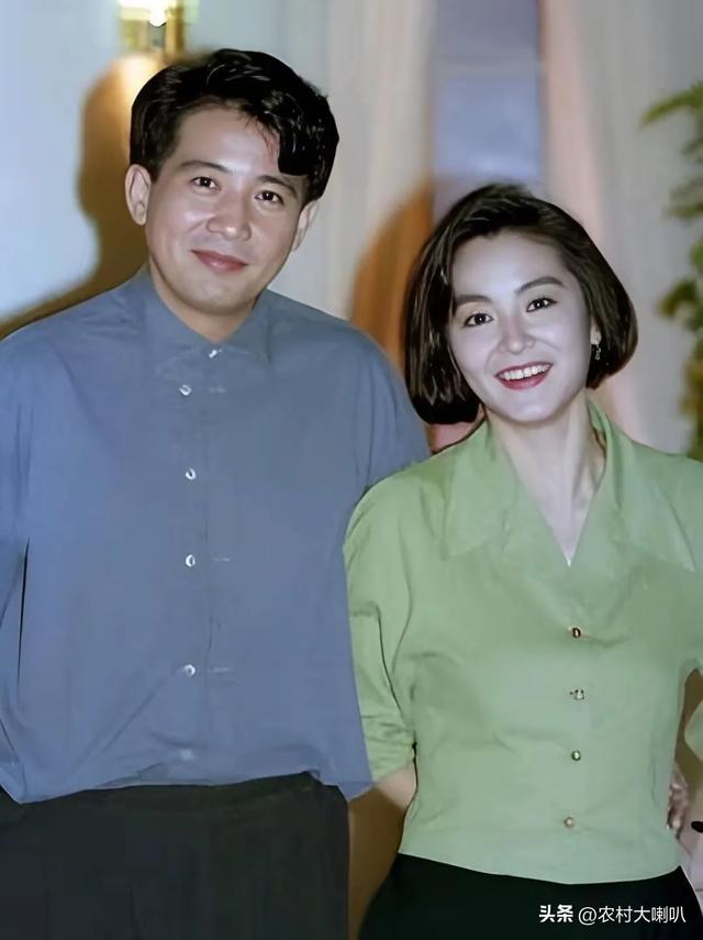 月如歌！秦汉林青霞年轻时绝美瞬间，如今回首是否依旧动人？