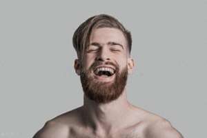 和岳母同居的日子(老婆出差去外地,我与岳母同住,却意外发现其不为人知的“秘密”)