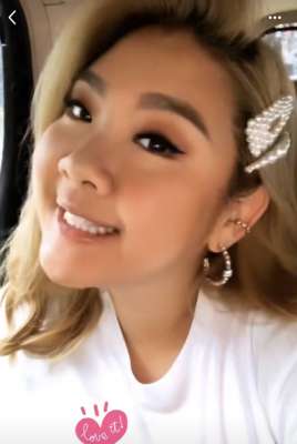 许廷铿(港媒指郑欣宜向男歌手许廷铿求婚，现场画面曝光，男方笑得站不稳)