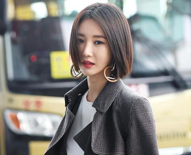 短发女神高俊熙短发造型太吸睛！满满的时尚女王范儿！