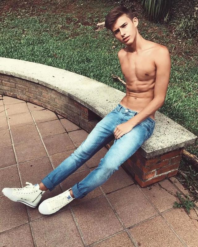 超级少年感的巴西男孩Lucca Schlenker