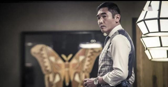 香港帅哥“方中信”最劲爆的14部影片，你都看过了吗？