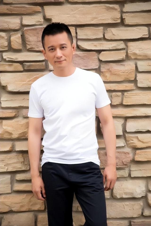 著名演员姬晨牧：曾是红极一时的童星，他像父母一样敬畏婚姻