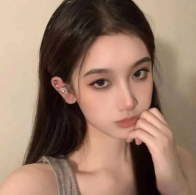 纯欲女生照片 纯欲风的女生头像ins 2024女生头像ins高级质感纯欲风