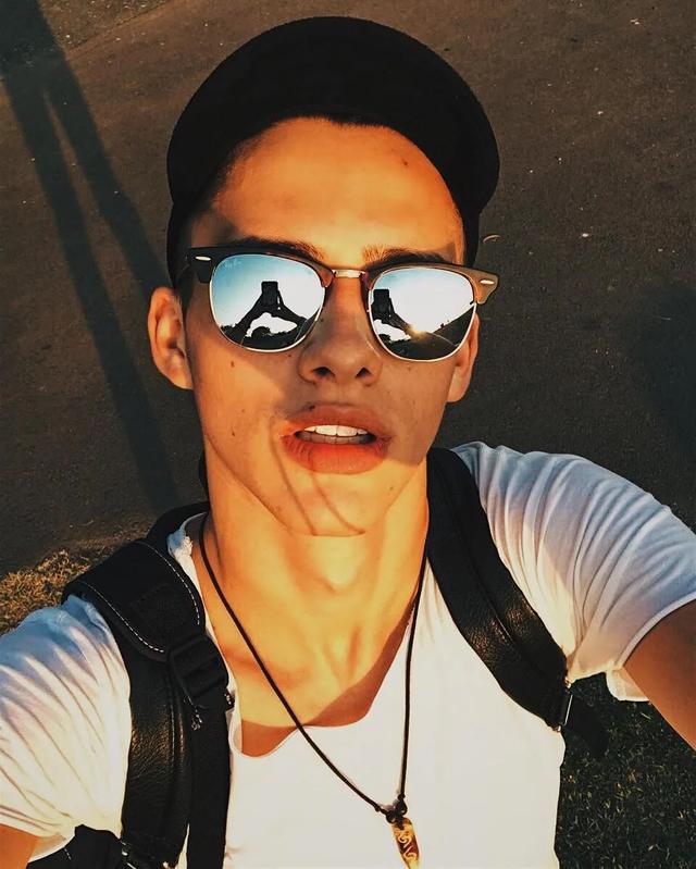 超级少年感的巴西男孩Lucca Schlenker