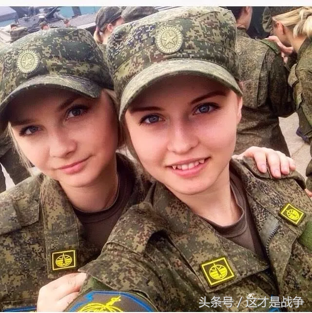 肤白貌美大长腿，战斗民族出美女，揭开俄罗斯女兵神秘的面纱