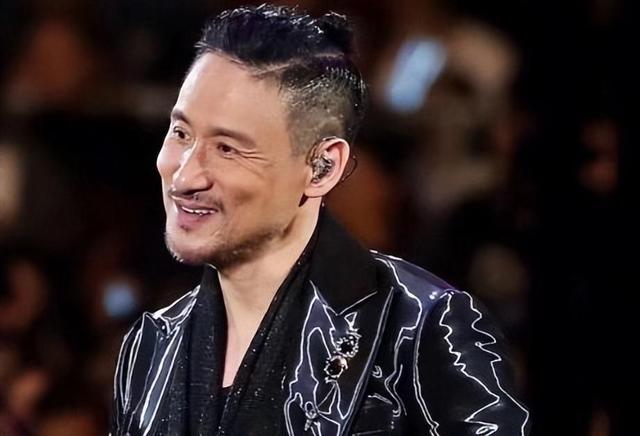 “风水轮流转”，细扒香港“四大天王”现状，才发现黎明有多清醒