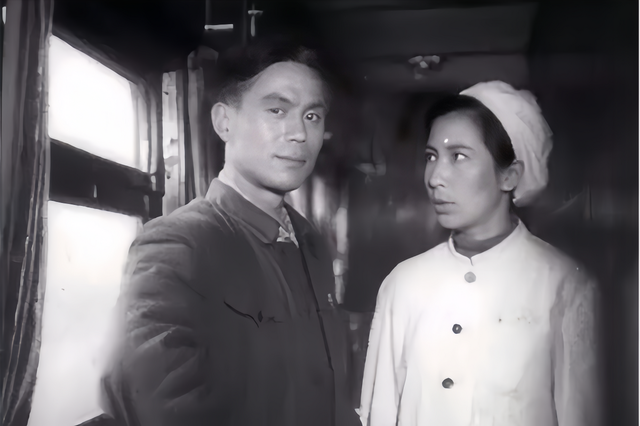 罗泰：《铁道卫士》中的马小飞，离休后和妻子远走他国，81岁离世