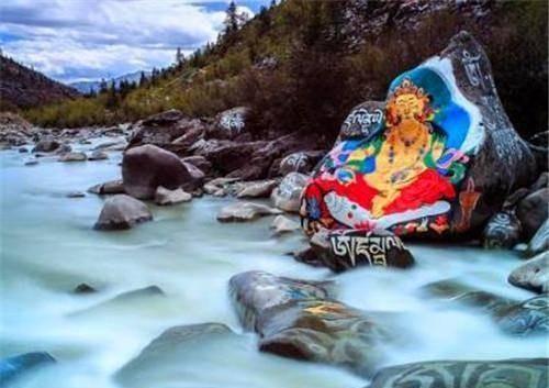 李连杰有颗天珠，疑似密宗佛教“圣物”，专家：价值不可估量