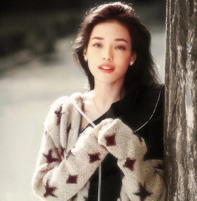 19岁舒淇拍“全裸写真”“三级片”一脱成名，老板亲自上场