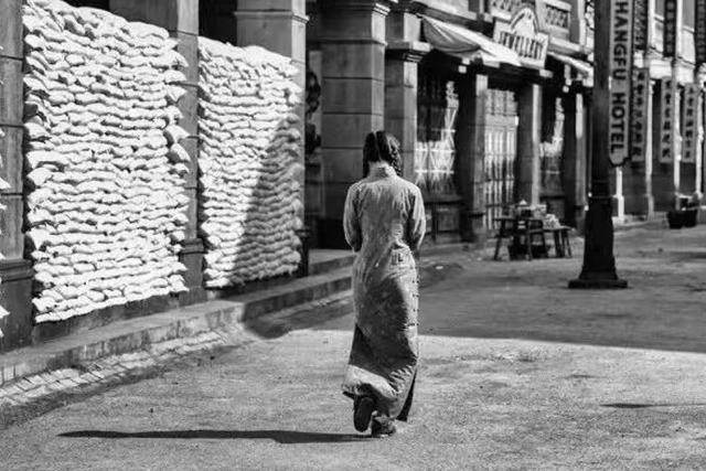 鲁迅爱徒萧红,2次出逃2次怀娃,被4个男人迷恋,因误割喉丢命