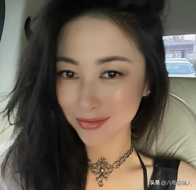 身价过百亿,坐拥北京一条街出门私人飞机,京圈内的富婆都有谁?