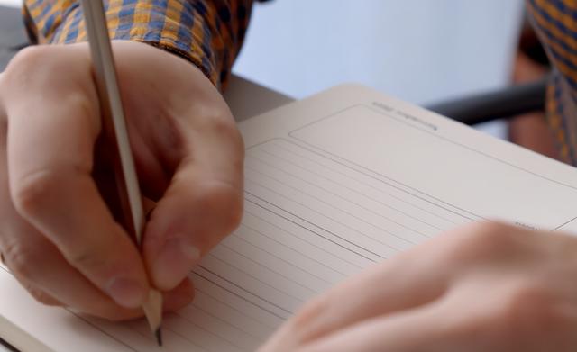 贩卖绝密情报11年,导弹专家是如何被策反的?下场又如何?