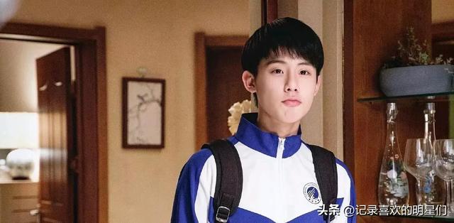 00后男演员：周奇阳光帅气迷人十足，演技也不错！