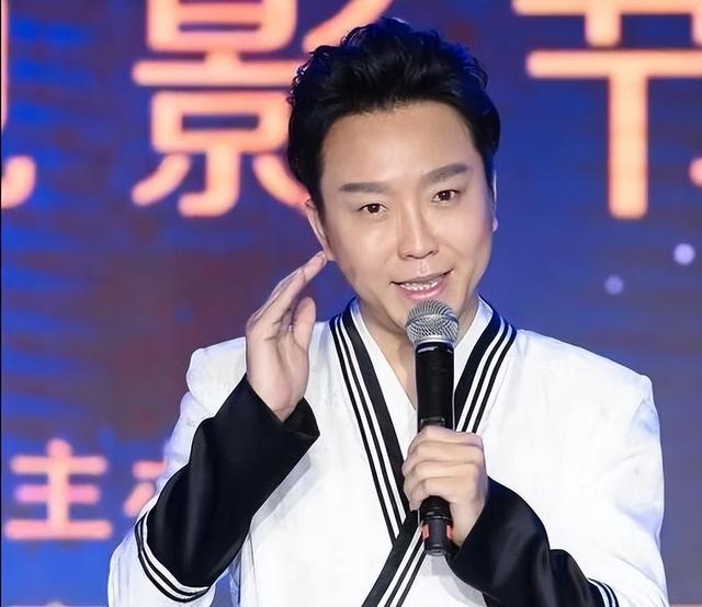 传奇花旦”李玉刚的成名史，艳比妖姬却皈依佛门，他经历了什么