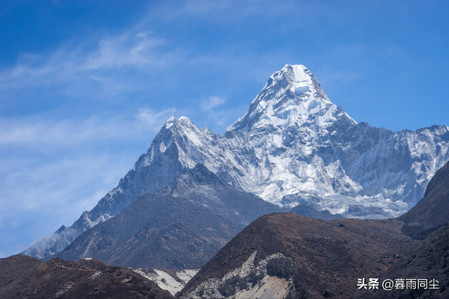 关于珠穆朗玛峰的30个有趣的事实，攀登珠峰的世界之最