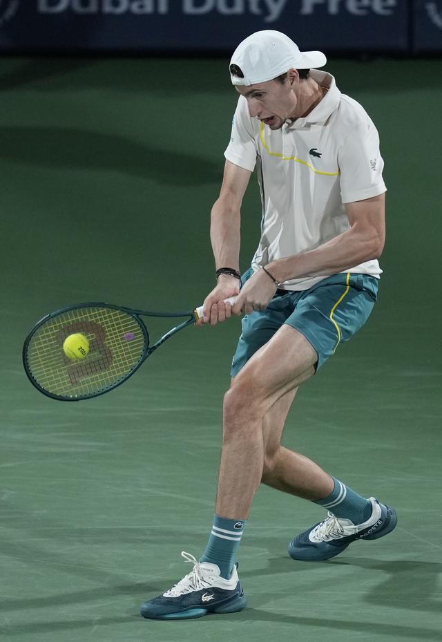 （外代二线）网球——迪拜锦标赛：安贝尔晋级四强