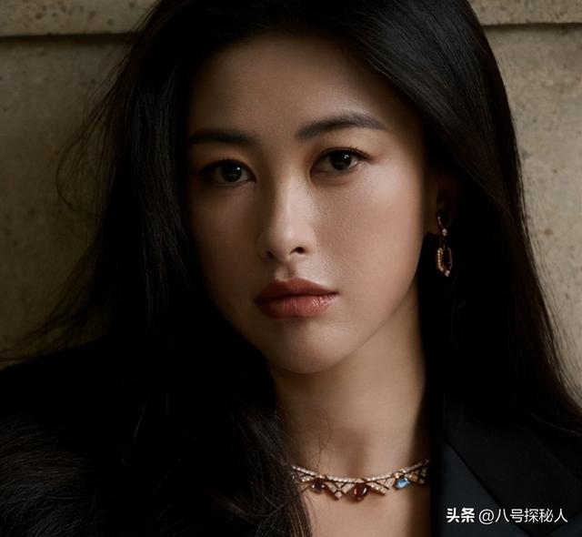 身价过百亿,坐拥北京一条街出门私人飞机,京圈内的富婆都有谁?