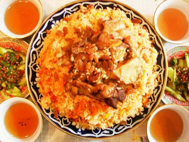 伊犁家常饭——抓 饭