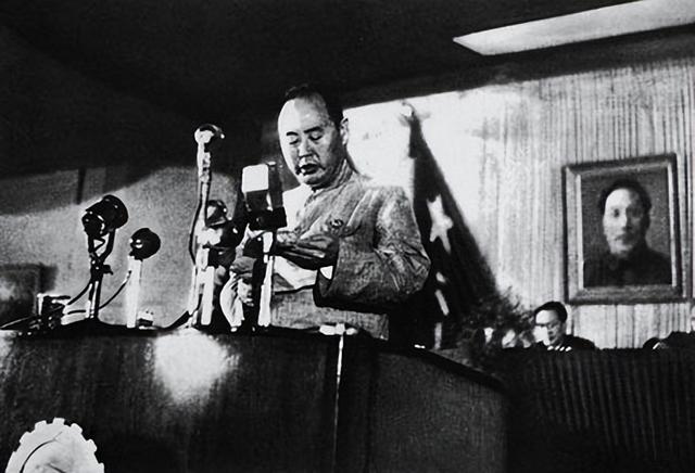 傅作义女儿傅冬菊，49年解放北平有功，建国后担任什么级别干部？