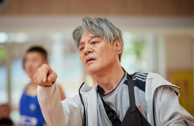 分手25年后，再看巍子和史兰芽现状，两人差距令人感叹