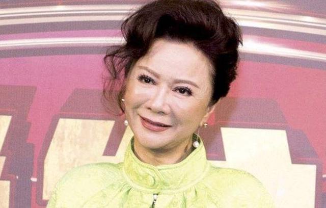 蔡明之子丁丁:36岁还未婚,是蔡明的骄傲也是她的心病