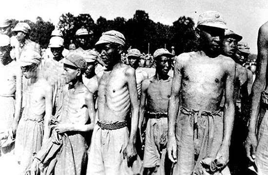 让人潸然泪下的“死字旗”：川军从未成体系，却成为统一的精神