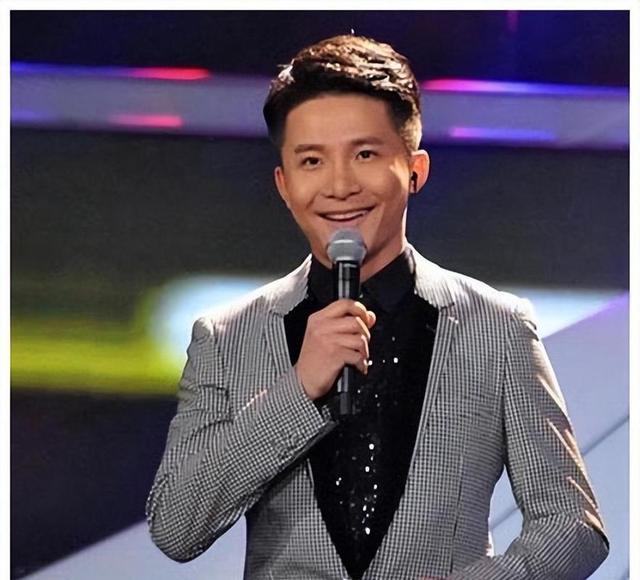 2015年，央视“最帅主持”边策坠楼身亡，真相可能不止那么简单