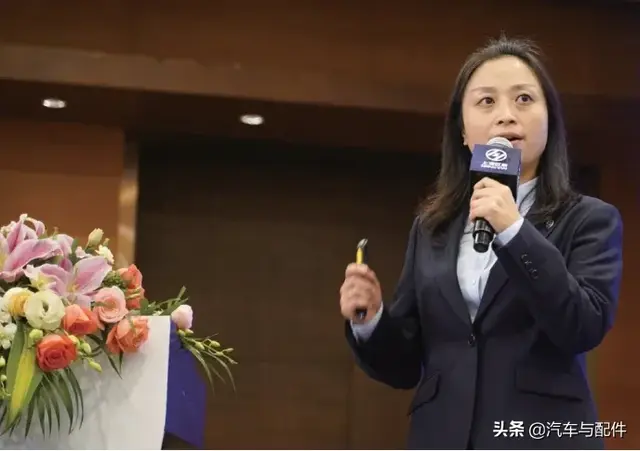 上汽红岩服务中心总监曹佳:践行“服务零距离”