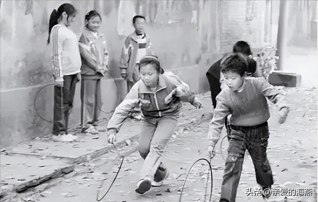 我是70后，我想同大家谈谈七十年代在我童年的记忆中是怎样的？