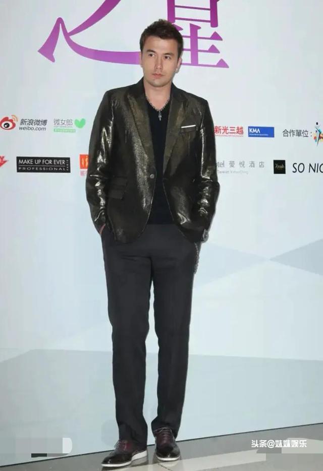 圈中的“假混血”,五官深邃没话说,有人彻底爆红,有人泯然众人