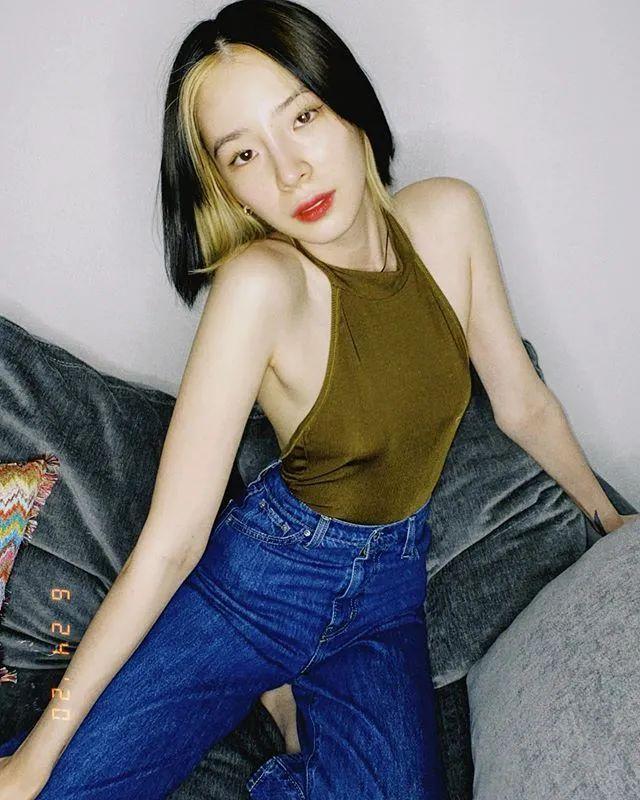 Lisa的搞笑螃蟹舞火了！但更想模仿她的拼色染发