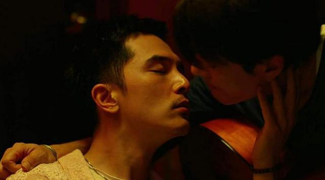 同性恋人之间的“无条件信任”，有多珍贵？我在他们的身上感受到了