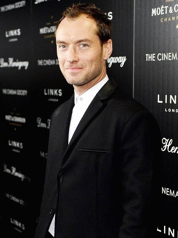 裘德洛:曾帅到掉渣,如今52岁油到不能看,6个孩子只有女儿像他