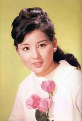 女优排名(deepseek眼中日本最美的10位女优，第一名竟是她？)