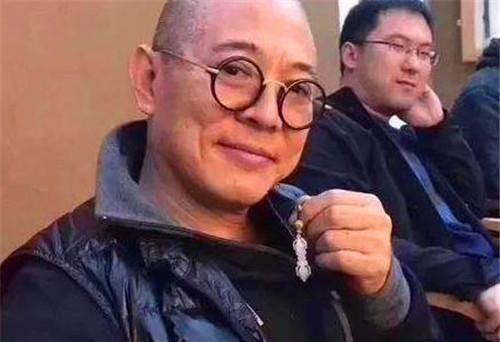 李连杰有颗天珠，疑似密宗佛教“圣物”，专家：价值不可估量