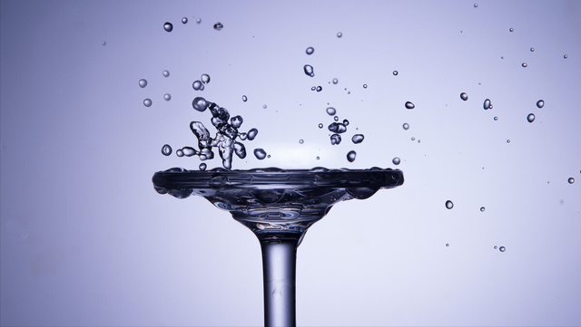 古代酷刑“滴水刑”是什么原理？能穿透皮肤吗？从滴水穿石来分析