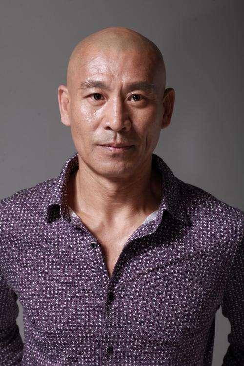 师小红：爱妻不要孩子，息影只为照顾聋哑岳父母，50岁得子乐开花