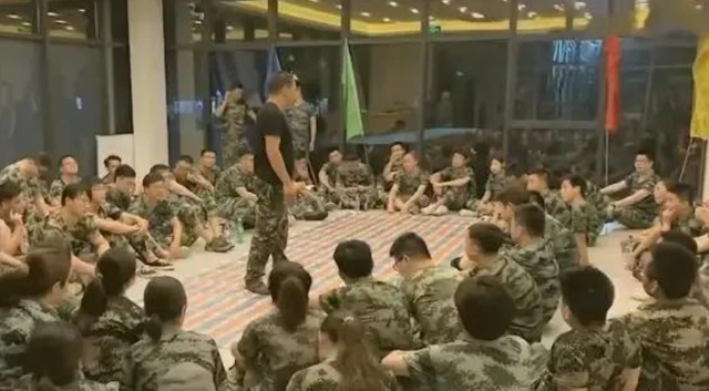 将中国形容为“法西斯”,这个女汉奸太猖狂!