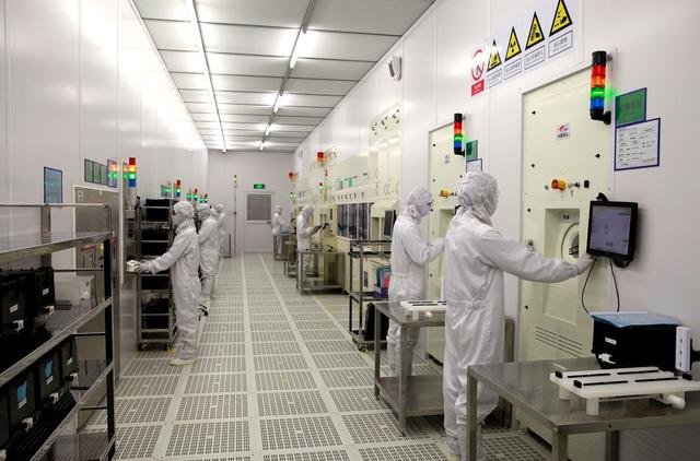 十年“死磕”！这支青年团队自主研发国内首条IGBT芯片