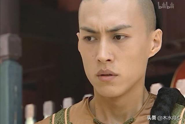 突发！47岁靳东官宣“新身份”，全网恭喜，吴越没有看走眼