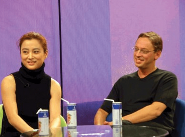 李玲玉：曾被邻居告上法庭，她一再婚就当继母