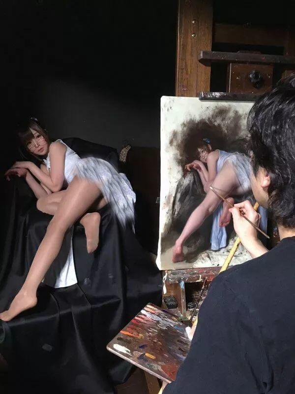 日本艺术家笔下的人体油画,不止逼真而且诱人