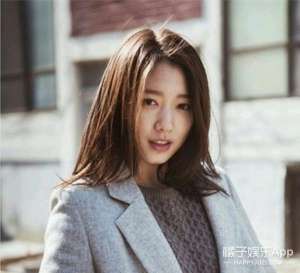 邻家美男团(朴信惠：真正的男神收割机，连跳舞都不输给一流女团)