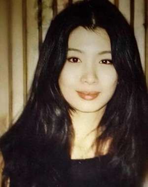 最骚的女明星(艳后”吴家丽性感尤物，风骚妩媚《赤裸的诱惑》夺得影后)