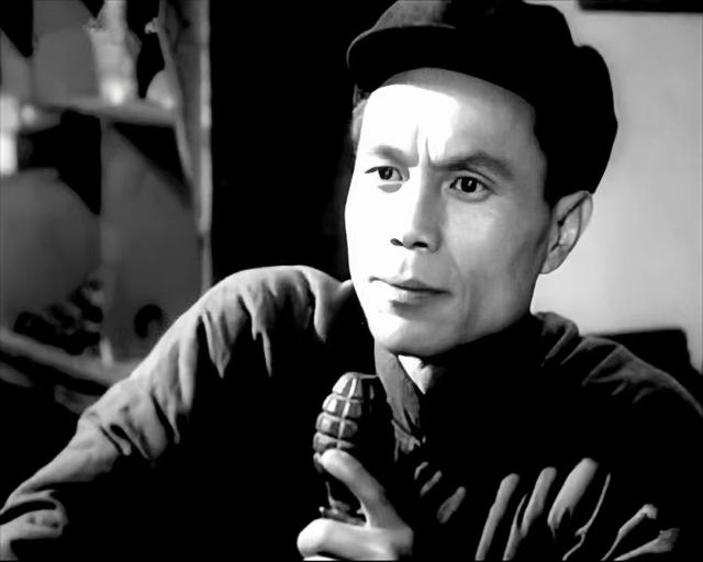 罗泰：《铁道卫士》中的马小飞，离休后和妻子远走他国，81岁离世