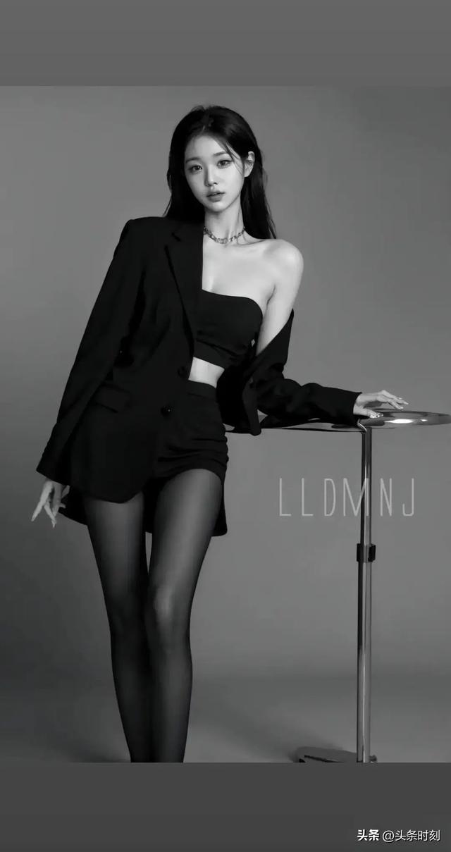 张元英丨25岁最性感的年纪,配上黑丝绝了!