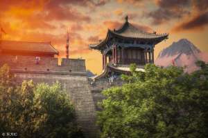 少年慕艾(小说：少年慕艾：一见钟情，一起吃石板烧)