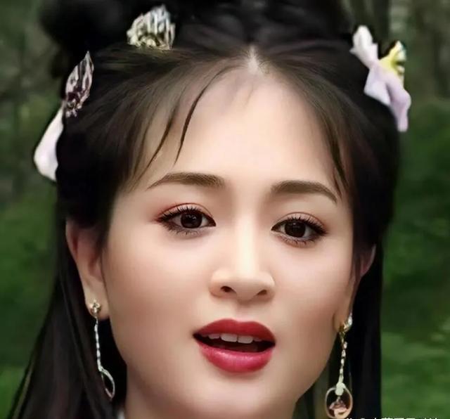 看看和侯总搭戏的女搭子，个个都是绝色佳人 谁能不羡慕侯总每一天