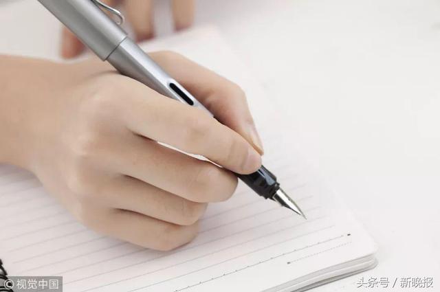 弟弟涉嫌强奸，姐姐却跑去逼受害者干这事，结果也被抓了